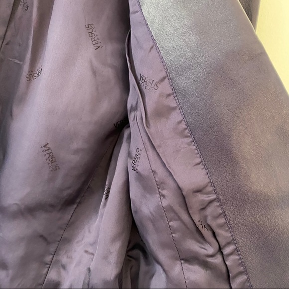 Vintage VERSUS VERSACE purple leather jacket - Picture 10 of 13